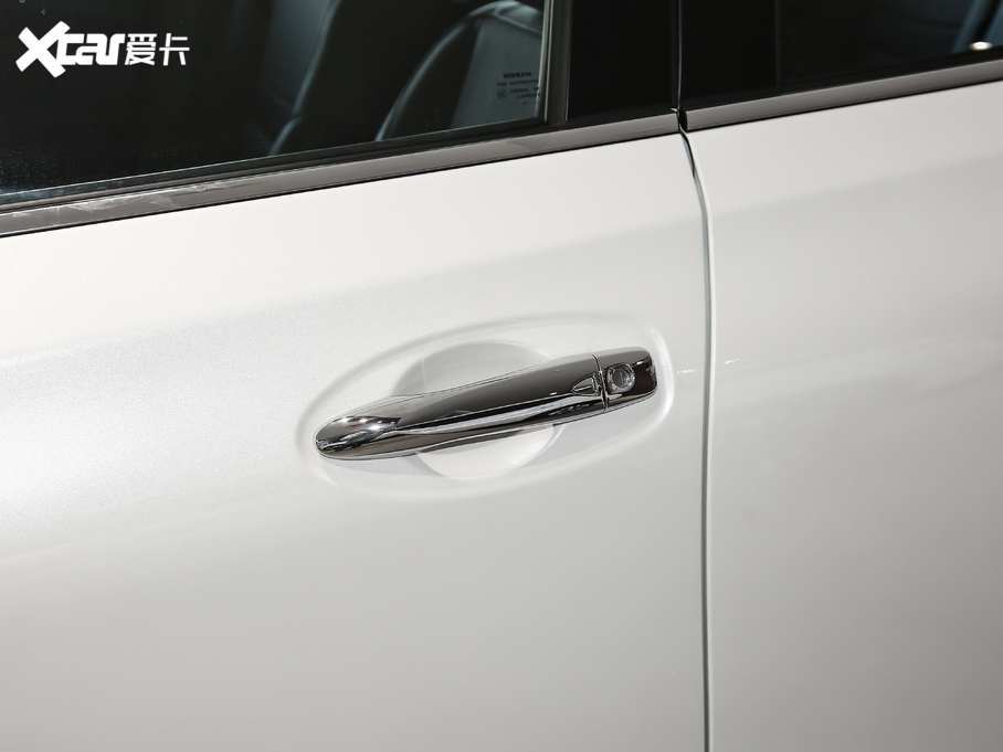 2021E 2.5L CVT 4WD XL ITSAo