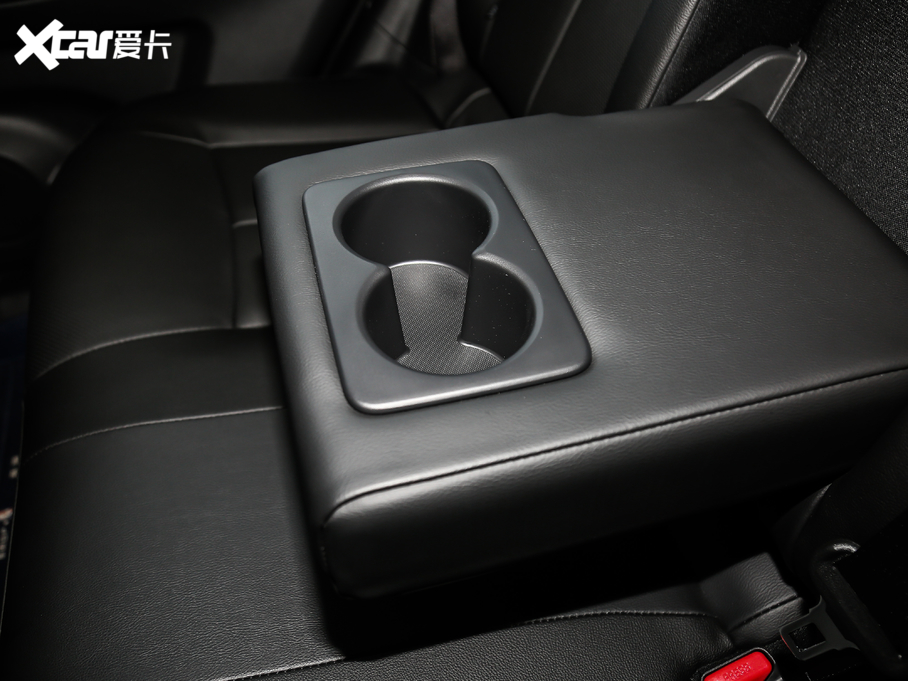 2021E 2.5L CVT 4WD XL ITSAo