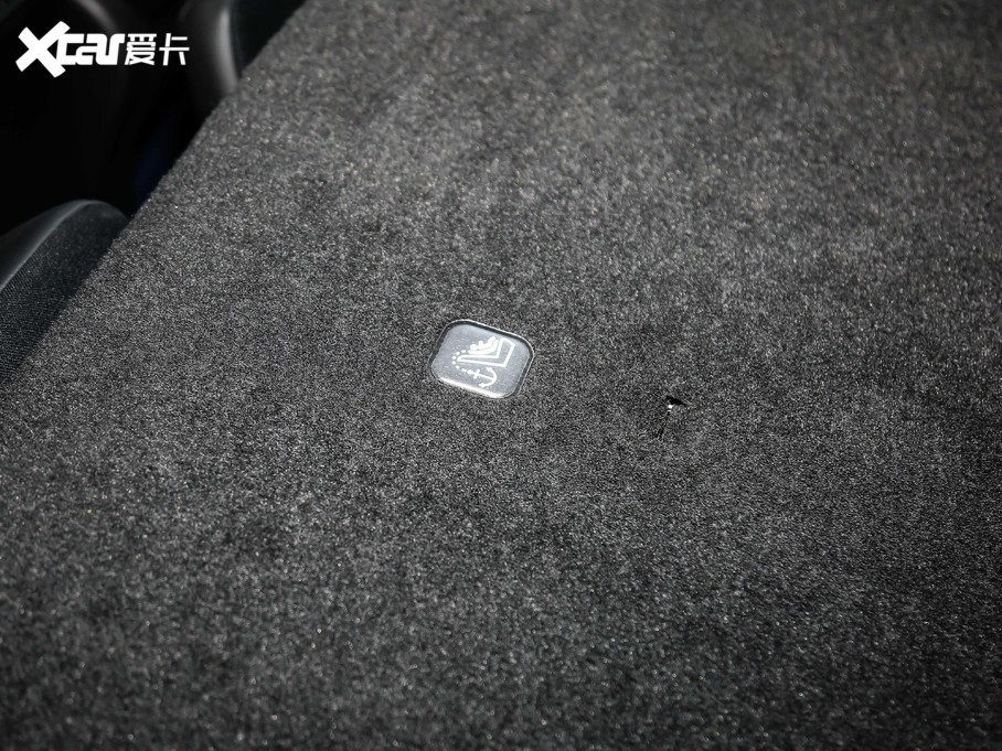 2021E 2.5L CVT 4WD XL ITSAo