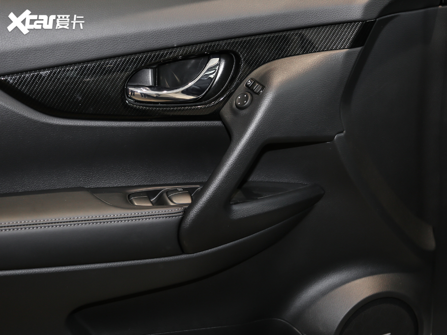 2021E 2.5L CVT 4WD XL ITSAo