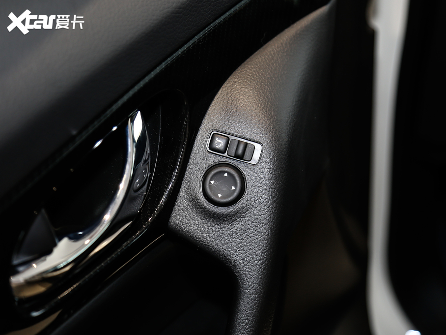 2021E 2.5L CVT 4WD XL ITSAo