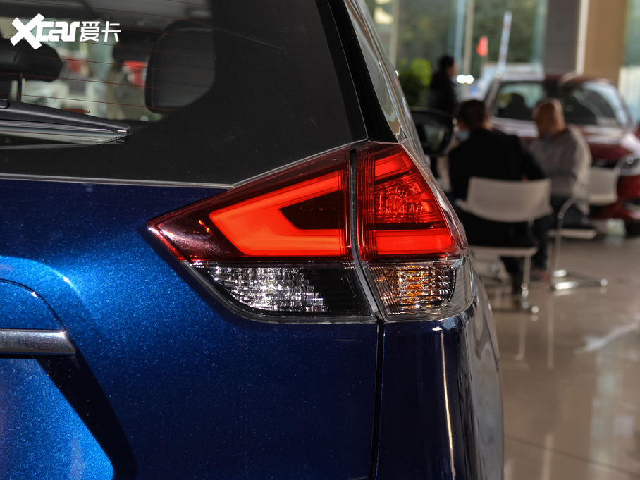 2021�����E 2.0L CVT 2WD XL ITS���m�o���