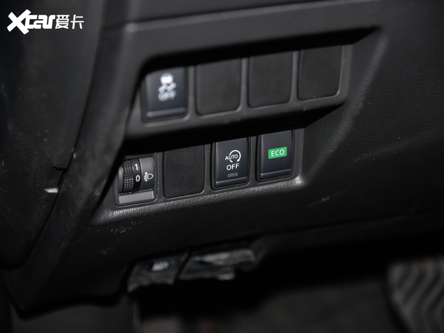 2021�����E 2.0L CVT 2WD XL ITS���m�o���