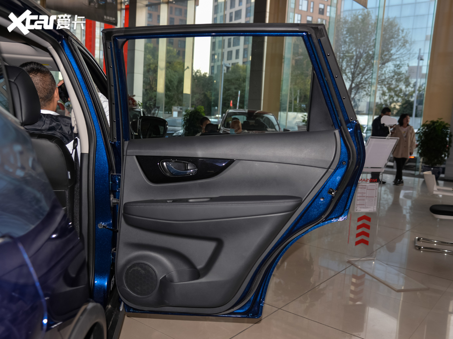 2021�����E 2.0L CVT 2WD XL ITS���m�o���