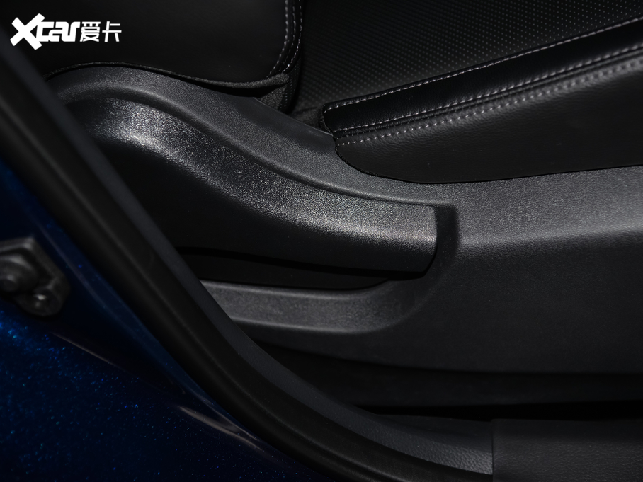 2021�����E 2.0L CVT 2WD XL ITS���m�o(j��)���