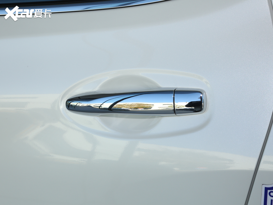 2021�����E 2.0L CVT 2WD XL Premium�����o���