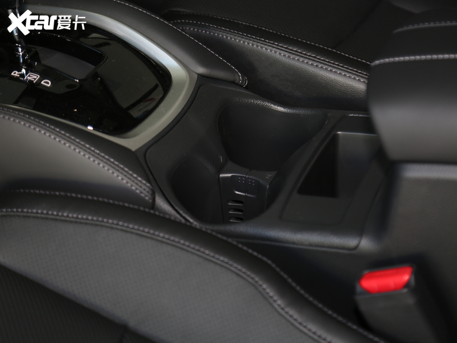 2021E 2.0L CVT 2WD XL Premiumo