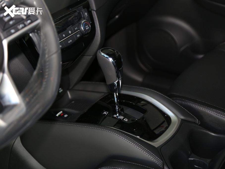 2021E 2.0L CVT 2WD XL Premiumo(j)