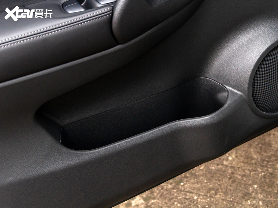 2021�����E 2.0L XL ITS 3rows CVT��������m��7��