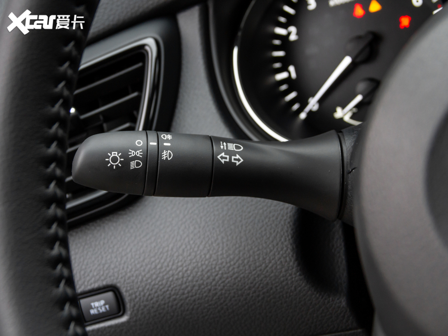 2021�����E 2.0L XL ITS 3rows CVT��������m��7��