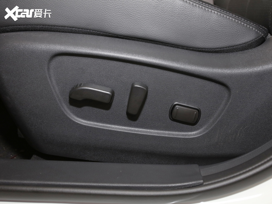 2021E 2.5L XL ITS 3rows CVTAI 7