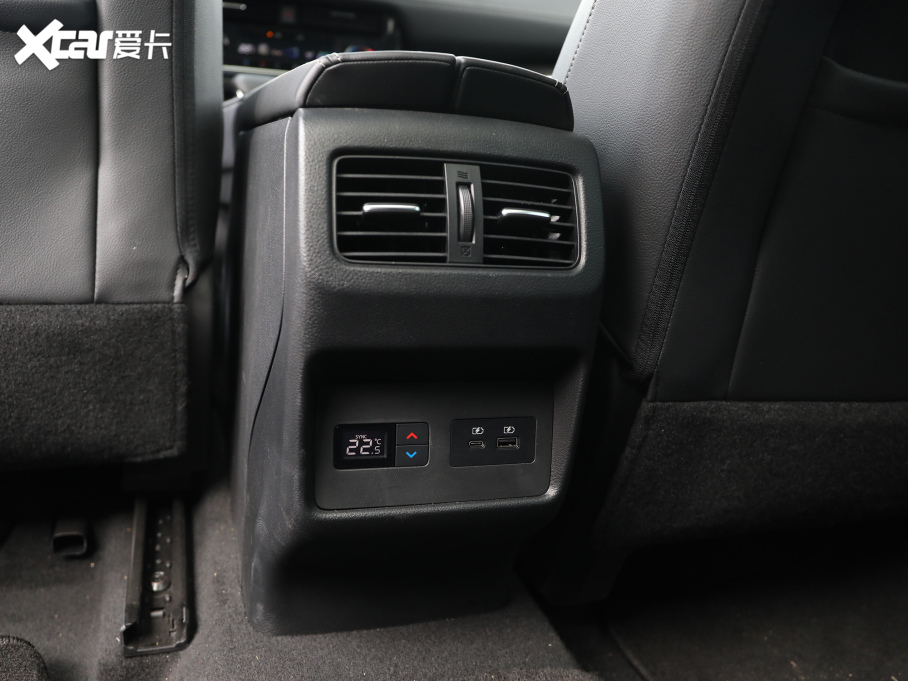 2021E VC-Turbo 300 CVT 4WD