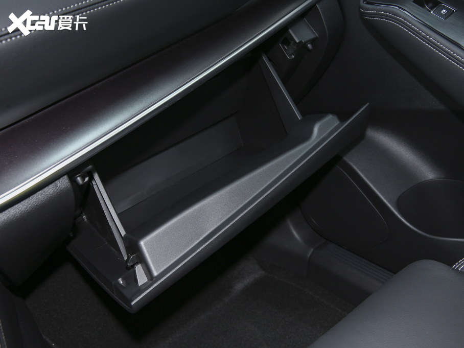 2021�����E VC-Turbo 300 CVT 2WD���A��