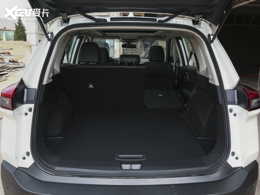 2021�����E VC-Turbo 300 CVT 2WD���A��