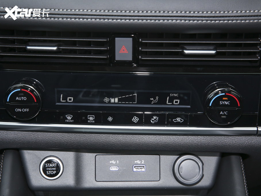 2021�����E VC-Turbo 300 CVT 2WD���A��