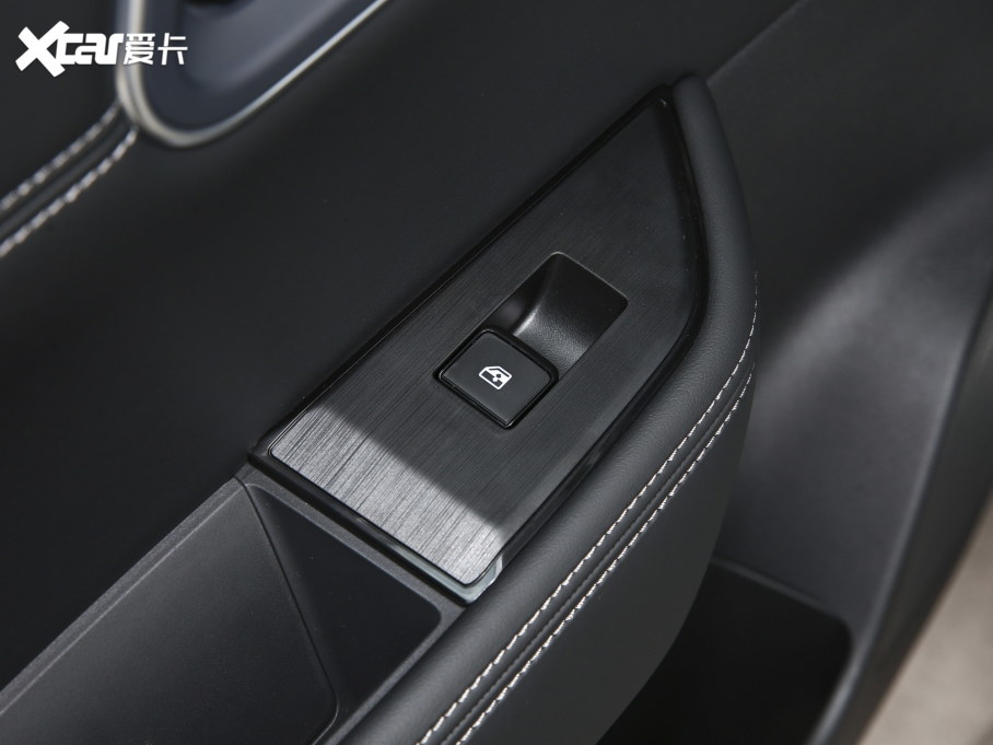 2021�����E VC-Turbo 300 CVT 2WD���A��