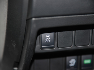 20212.0L XL Premium CVT п؅^