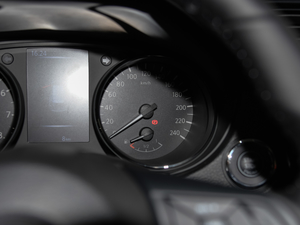 20212.0L CVT 2WD XL ITSmo п؅^