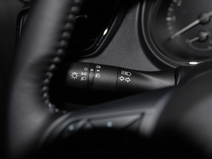 20212.0L CVT 2WD XL ITSmo п؅^