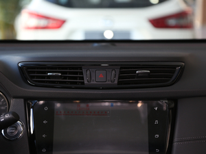 20212.0L CVT 2WD XL Premiumo {L