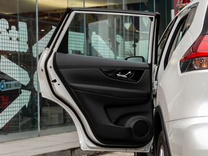 2021款2.0L XL ITS 3rows CVT两驱智联舒适版7座 左后车门