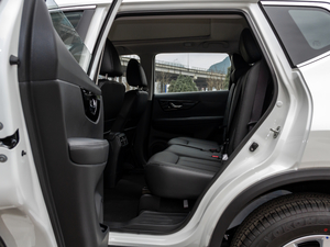 2021款2.0L XL ITS 3rows CVT两驱智联舒适版7座 后排空间