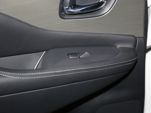 20212.5L XL Plus IȰ g