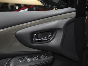 20212.5 S/C HEV XV Ş g