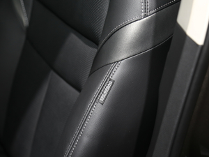 20212.5 S/C HEV XV Ş g