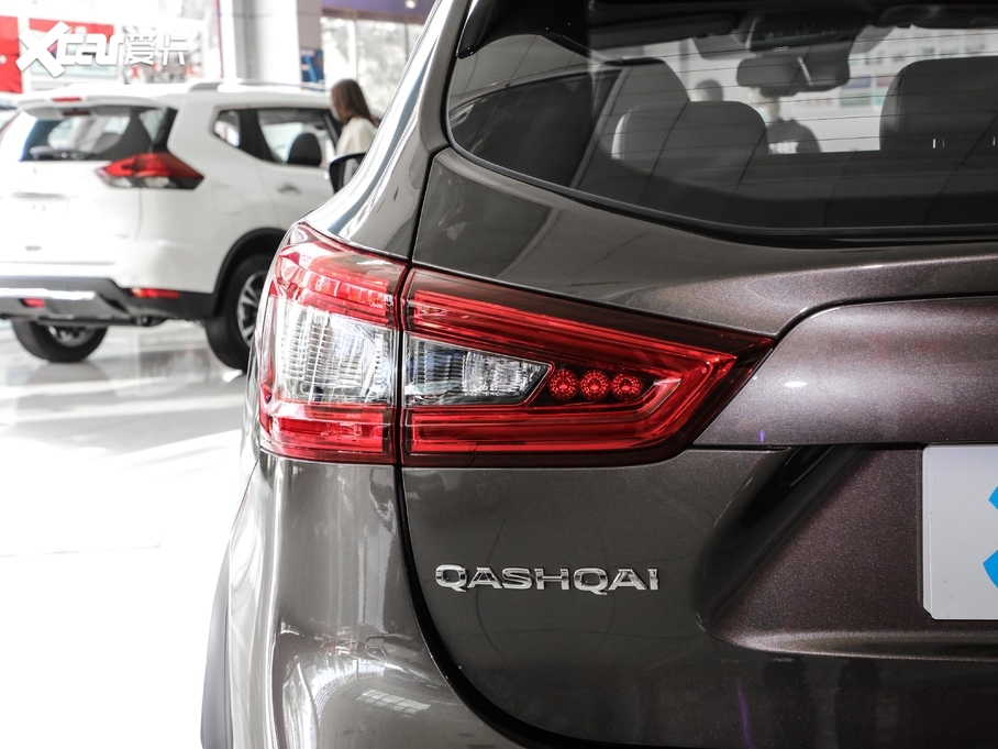 2021���п� 2.0L CVT���A��