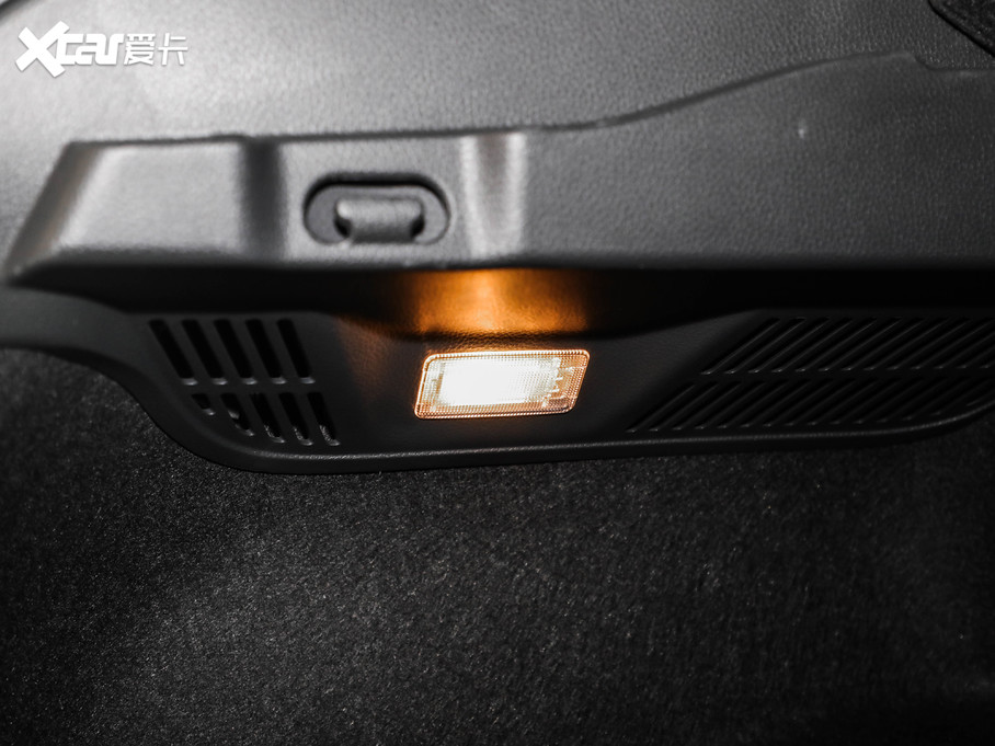 2021���п� 2.0L CVT���A��