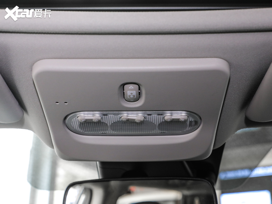 2021���п� 2.0L CVT���A��