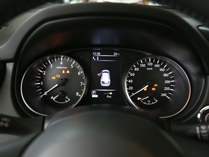 2021款2.0L CVT豪华版 暗夜选装包 仪表