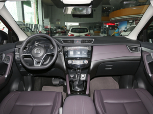 2021款2.0L CVT豪华版 暗夜选装包 内饰全景