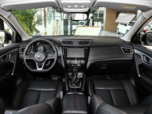 2021款2.0L CVT豪华版 内饰全景