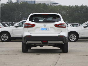 2021款2.0L CVT智享版 正后	
