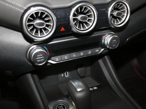 20211.6L XL CVT п؅^