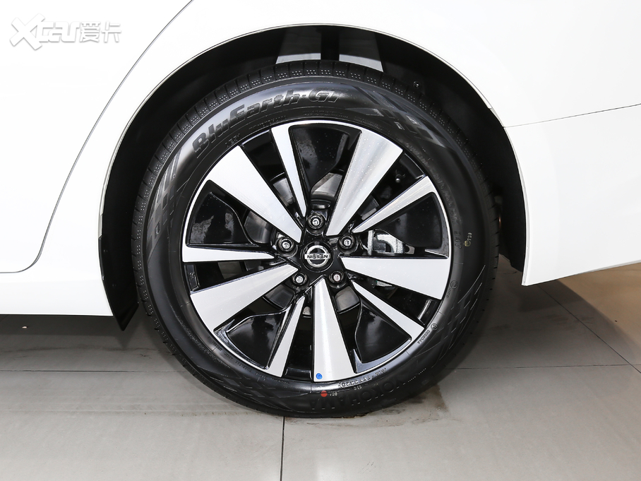 2021[ 2.0L XL Upper AD1 I