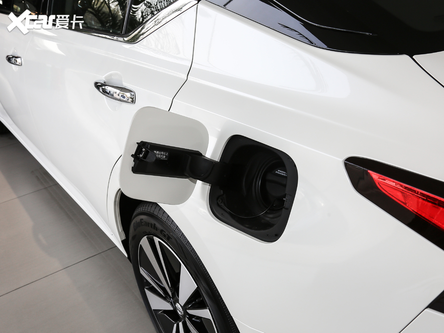 2021[ 2.0L XL Upper AD1 I(lng)