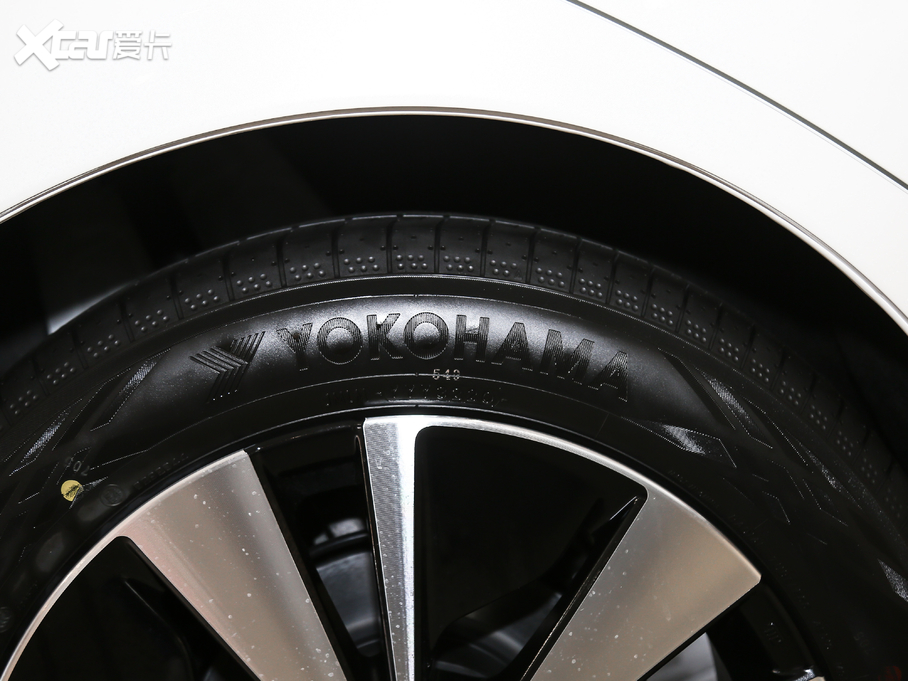 2021[ 2.0L XL Upper AD1 I