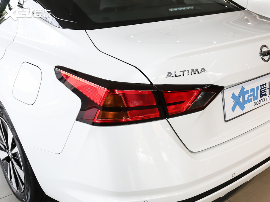 2021[ 2.0L XL Upper AD1 I