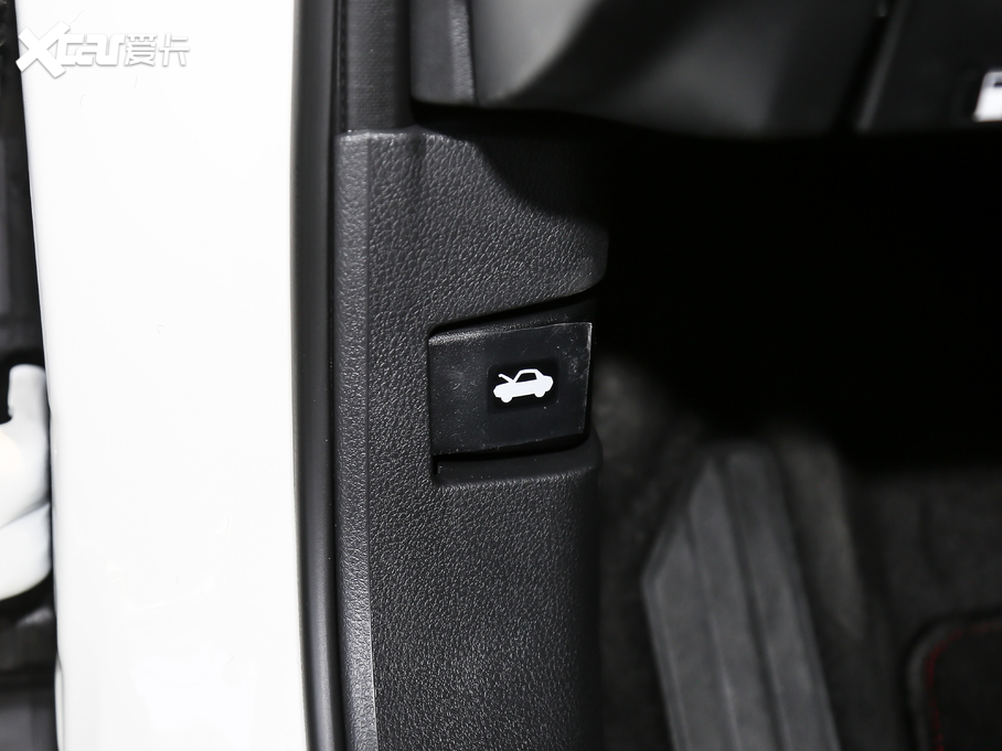 2021[ 2.0L XL Upper AD1 I