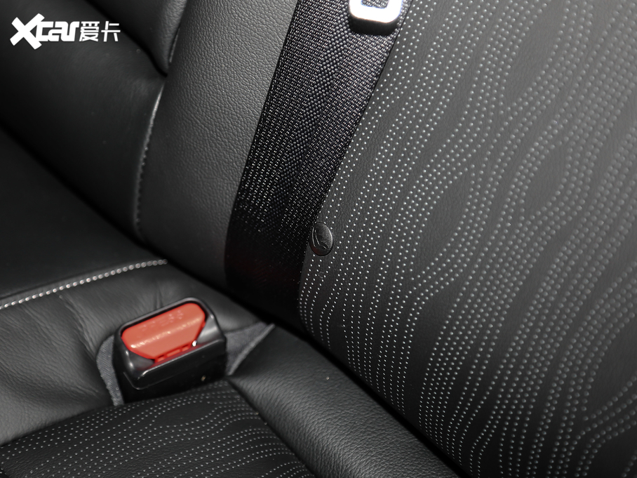 2021[ 2.0L XL Upper AD1 I