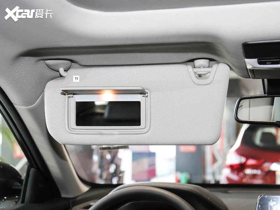 2021[ 2.0L XL Upper AD1 I(lng)