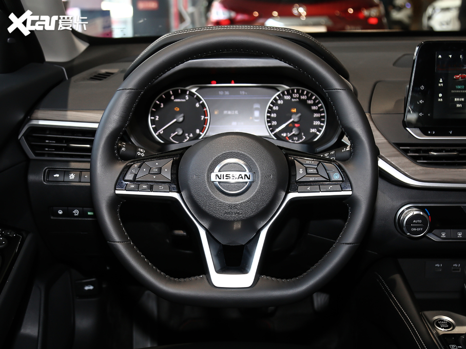 2021[ 2.0L XL Upper AD1 I