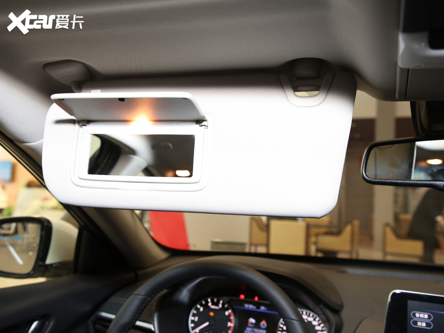 2021[ 2.0T XL Upper AD1 I