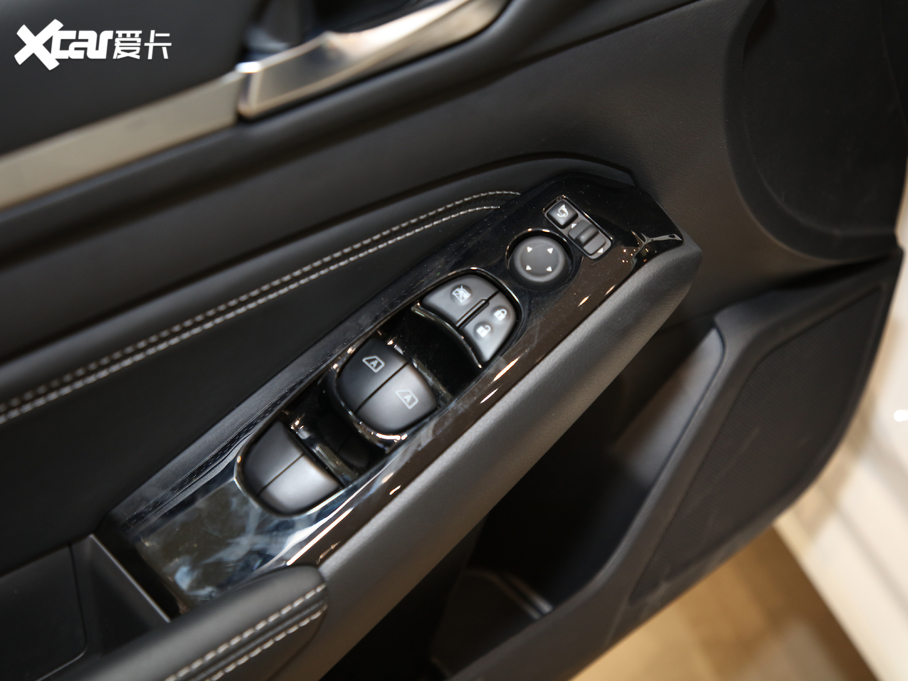 2021[ 2.0T XL Upper AD1 I