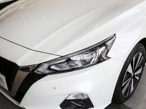 20212.0L XL Upper AD1 I ^