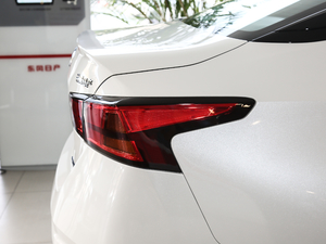 20212.0L XL Upper AD1 I ^