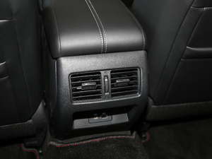 20212.0L XL Upper AD1 I g